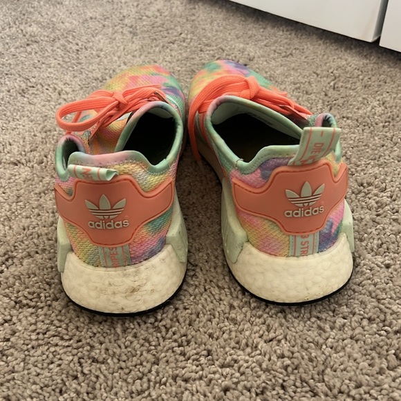 tie dye adidas shoes - Picture 3 of 7